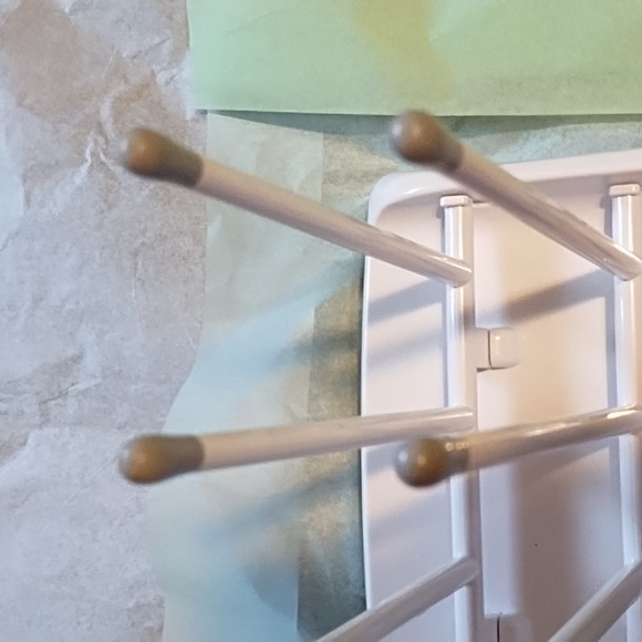 White and Gray Drying Rack - Picture 7 of 8